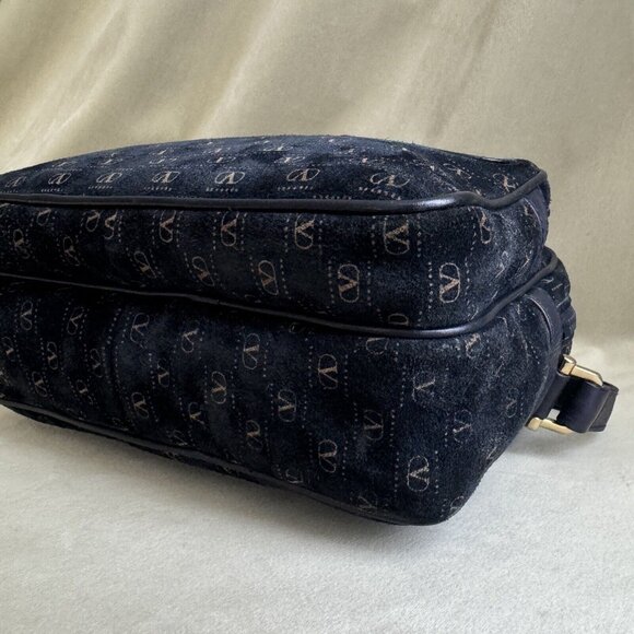 Vintage Valentino blue Suede Crossbody bag purse gold hardware - Picture 10 of 13